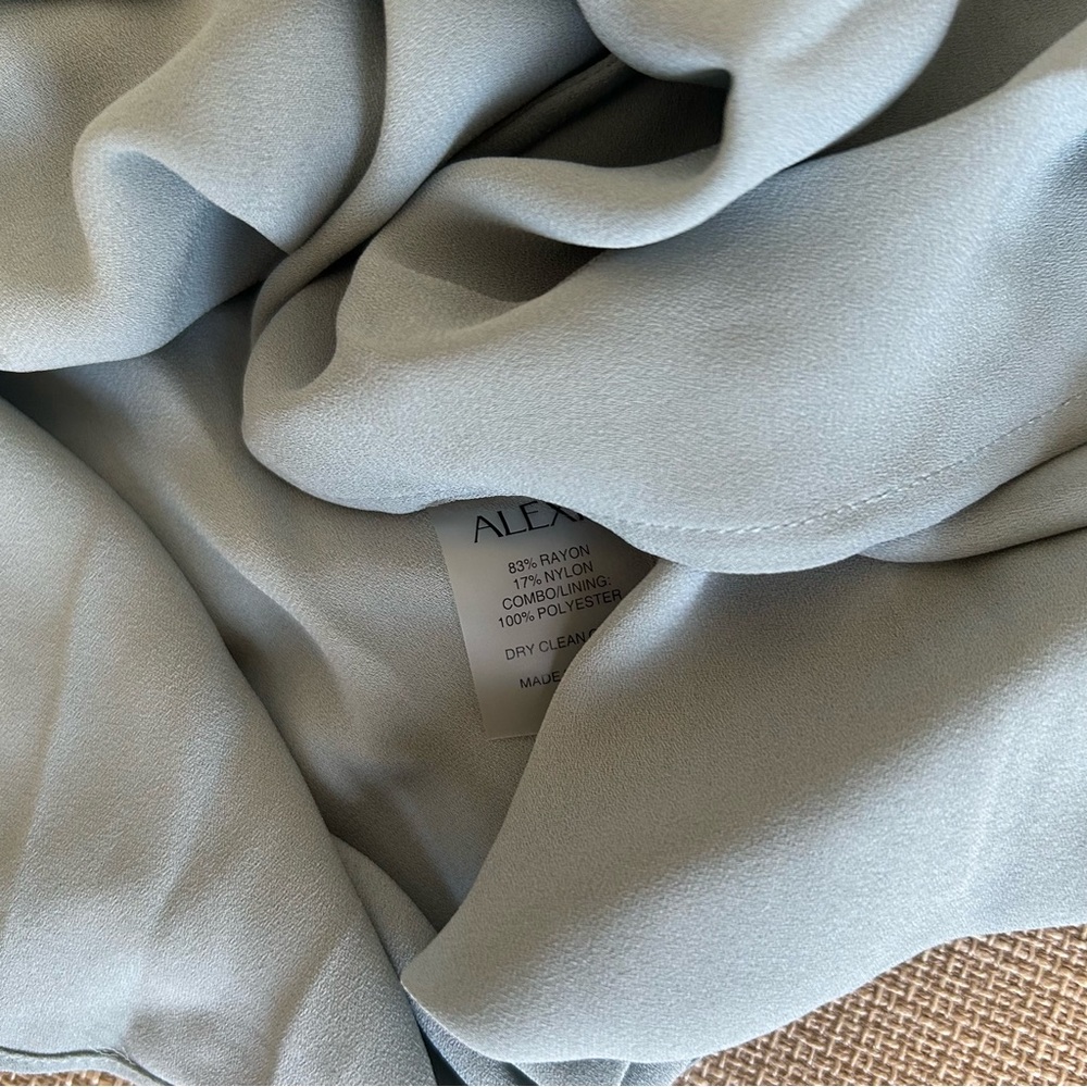 BEST Alexis Sunniva Maxi Dress Gown Blue Pleated Party Cocktail Wedding - Picture 10 of 12